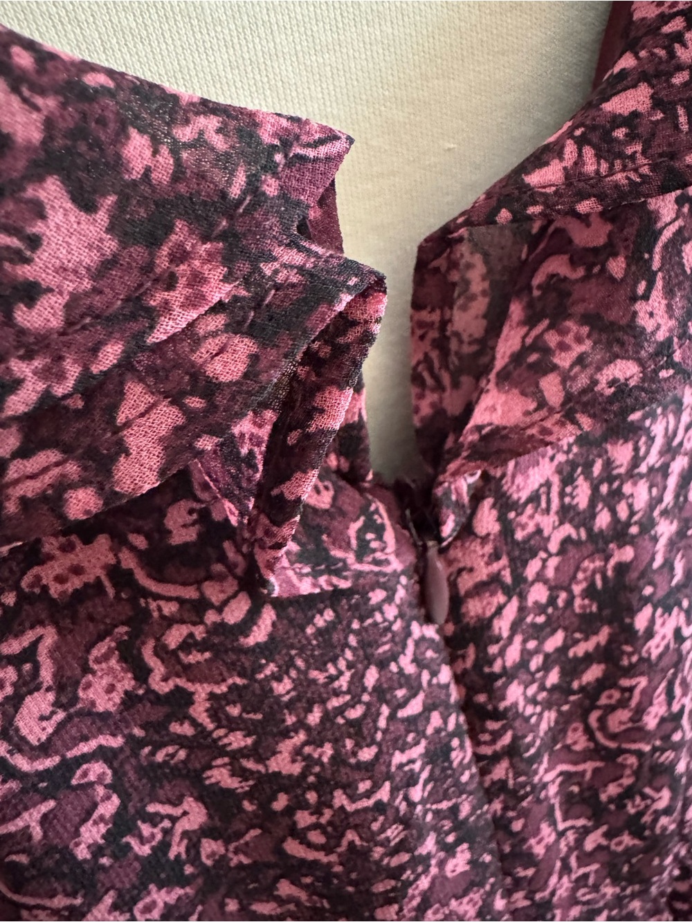 Chelsea28 Plum Floral Ruffle-Shoulder Maxi Dress - Picture 11 of 13
